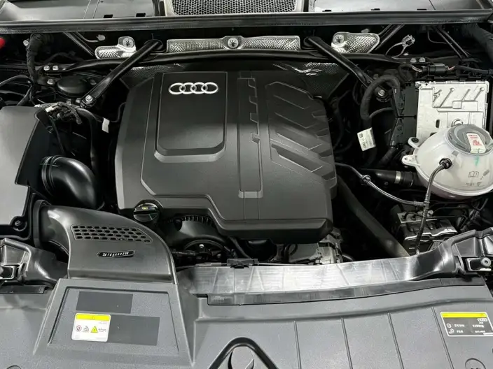 Audi Q5L 2024 Model 45TFSI Luxury Dynamic Model – фото 6