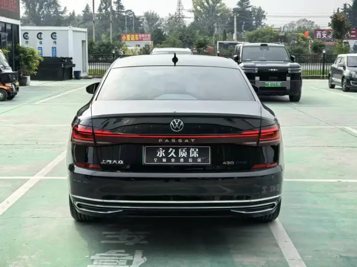 Volkswagen Passat PHEV 2023 Model 430PHEV Hybrid Elite Edition – фото 5
