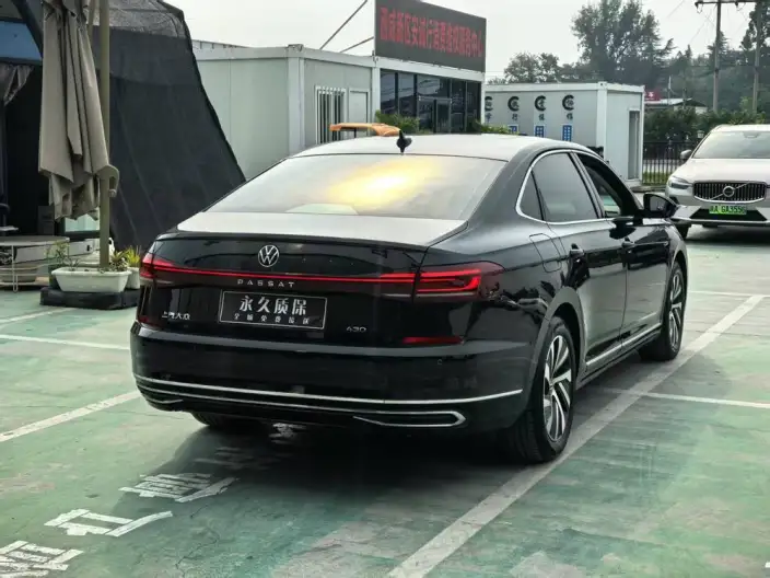 Volkswagen Passat PHEV 2023 Model 430PHEV Hybrid Elite Edition – фото 6