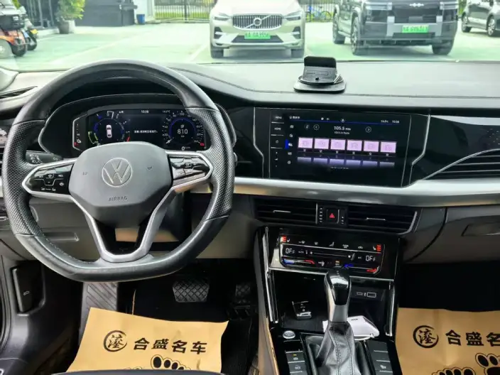 Volkswagen Passat PHEV 2023 Model 430PHEV Hybrid Elite Edition – фото 7