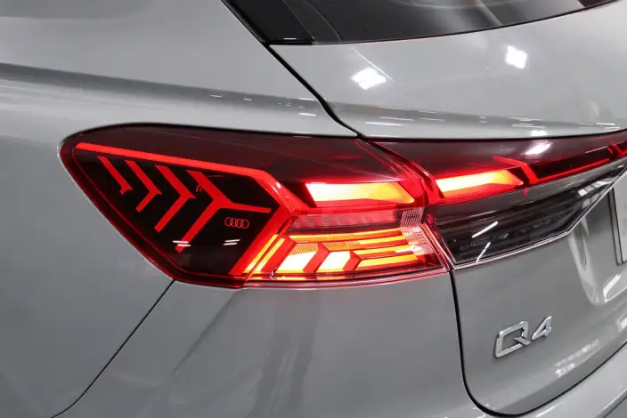 Audi Q4 e-tron 2022 Model 40 e-tron Genesis Edition – фото 8