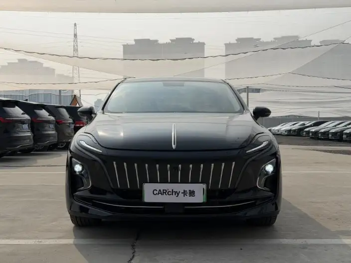 Hongqi E-QM5 2024 Model 450KM Travel Edition 100kW