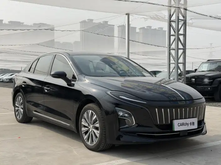 Hongqi E-QM5 2024 Model 450KM Travel Edition 100kW