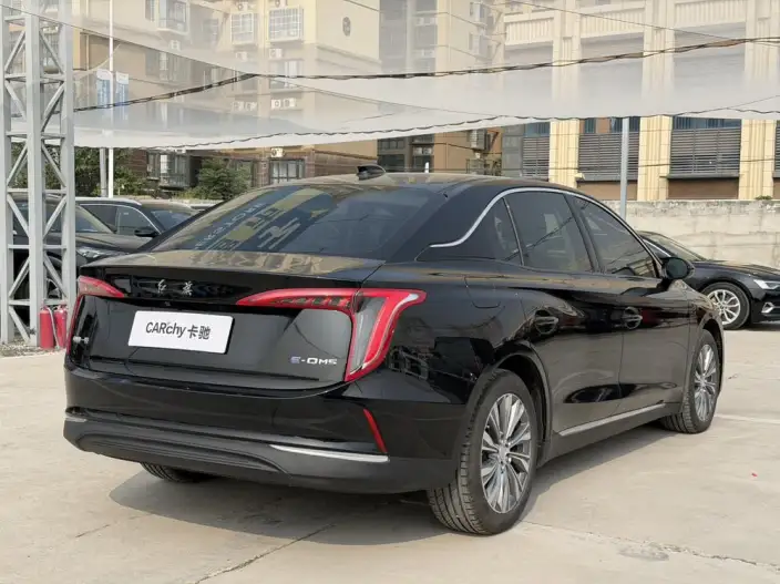 Hongqi E-QM5 2024 Model 450KM Travel Edition 100kW – фото 6