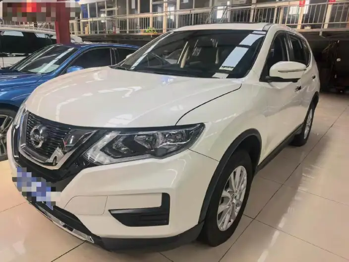 Nissan X-Trail 2023 Model Classic Edition 2.0L 2WD Smart Connect Comfort Edition