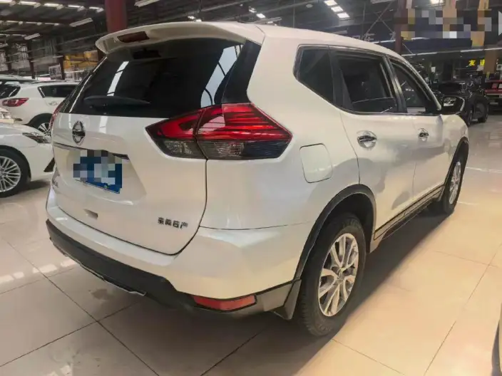 Nissan X-Trail 2023 Model Classic Edition 2.0L 2WD Smart Connect Comfort Edition – фото 6