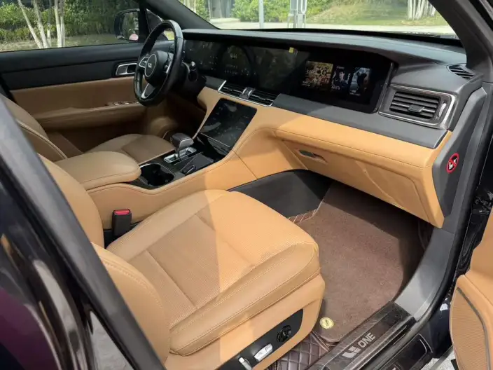 Li Auto ONE 2021 Model Extended Range 6 seat Edition – фото 9