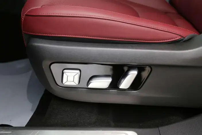 Tank 300 2025 Model 2.0T Gasoline Edition Challenger – фото 10