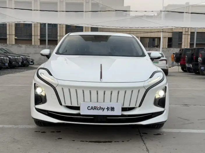 Hongqi E-QM5 2024 Model 500KM Travel Edition 100kW – фото 2