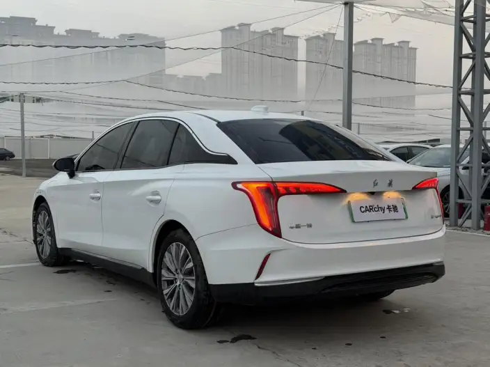 Hongqi E-QM5 2024 Model 500KM Travel Edition 100kW – фото 4
