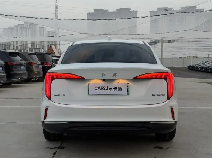Hongqi E-QM5 2024 Model 500KM Travel Edition 100kW – фото 5