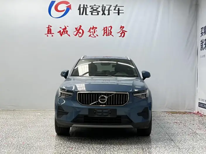 Volvo XC40 2024 Model B3 Smart Range Deluxe Edition – фото 2