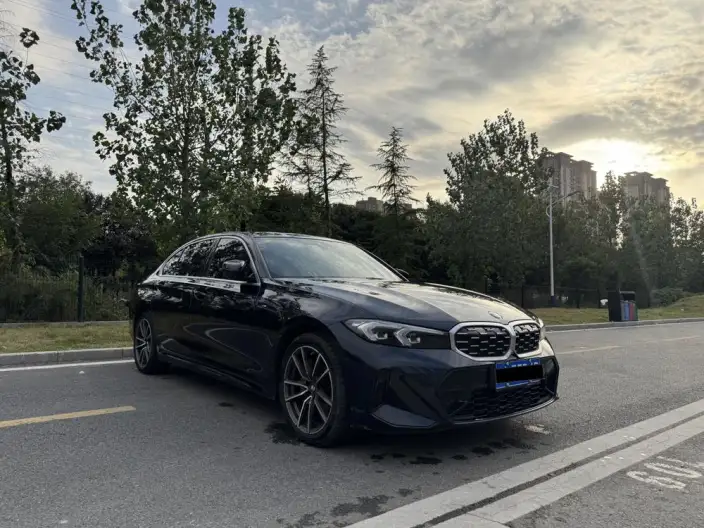 BMW 3 Series 2023 Model 325Li M Sports Set – фото 3