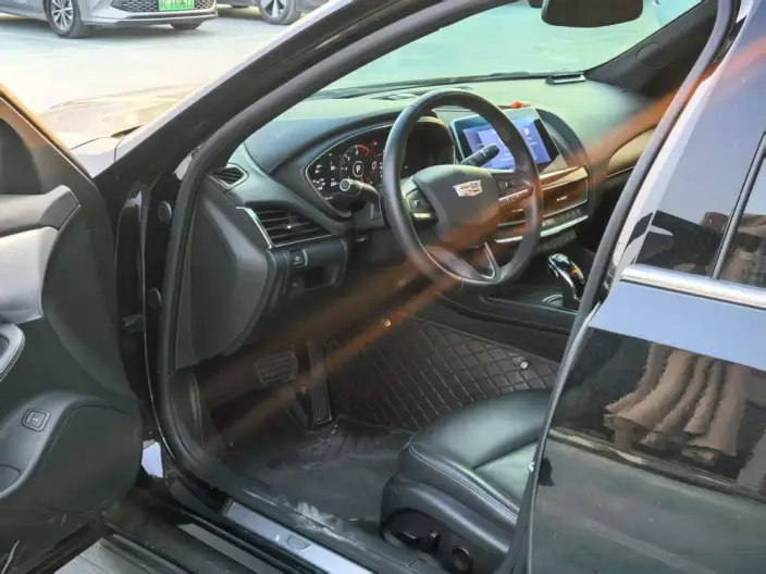 Cadillac CT5 2023 Model 28T Luxury Model Standard Edition – фото 8