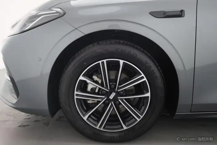 Geely Galaxy A7 EM 2025 Model 70km Luxury Xiang Edition – фото 8