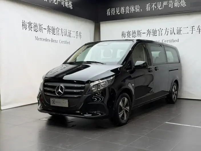 Viano 2024 Model 2.0T Business Edition 7 seat – фото 1