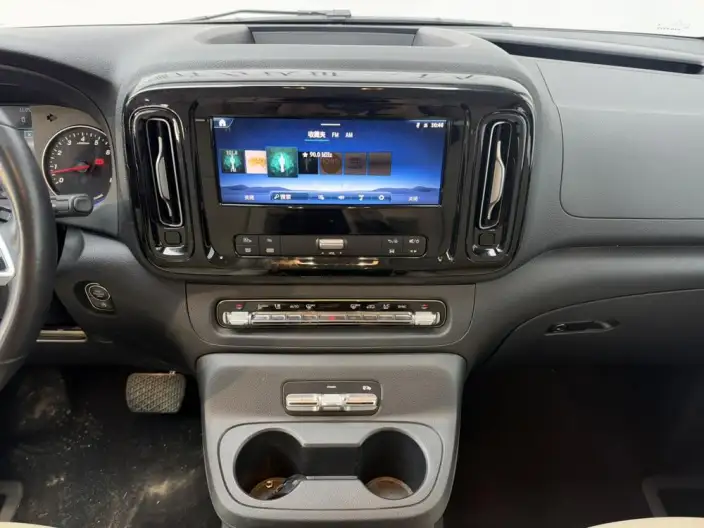 Viano 2024 Model 2.0T Business Edition 7 seat – фото 10