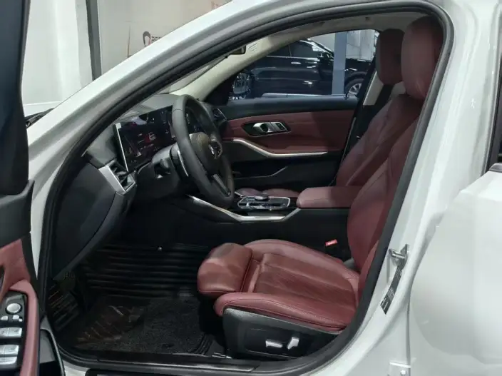 BMW 3 Series 2023 Model 320Li M Sports Set – фото 8