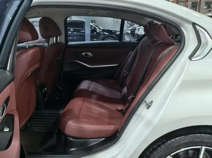 BMW 3 Series 2023 Model 320Li M Sports Set – фото 9