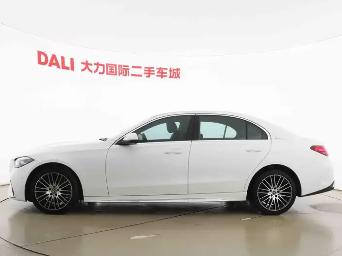 Mercedes-Benz C-Class 2023 Model C 200 L Sports Edition – фото 4