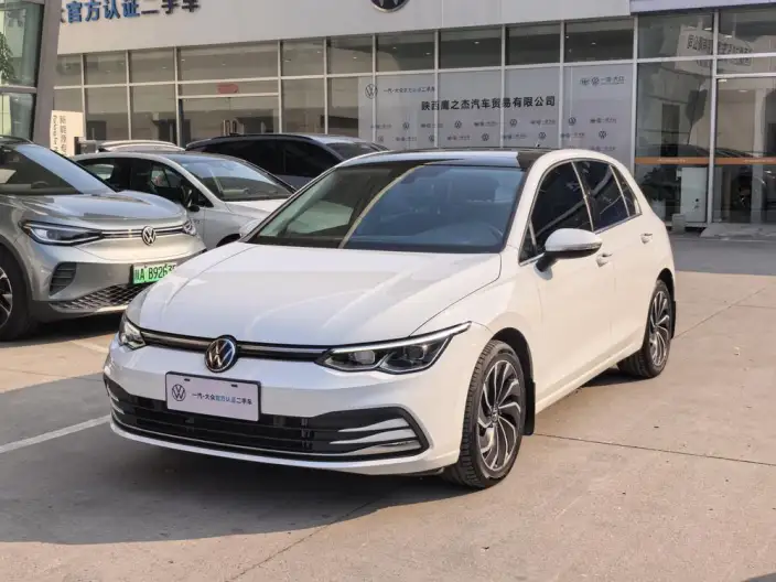 Volkswagen Golf 2023 Model Facelift 280TSI DSG Pro – фото 1