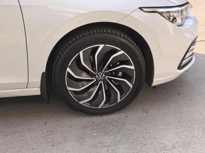 Volkswagen Golf 2023 Model Facelift 280TSI DSG Pro – фото 7