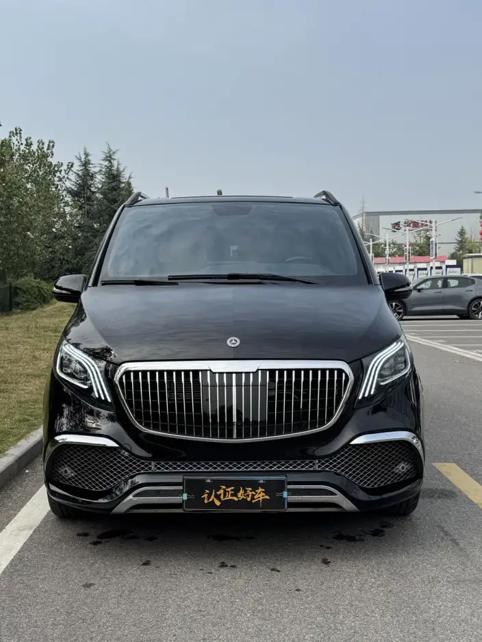 Viano 2023 Model 2.0T Elite Edition 7 seat – фото 2