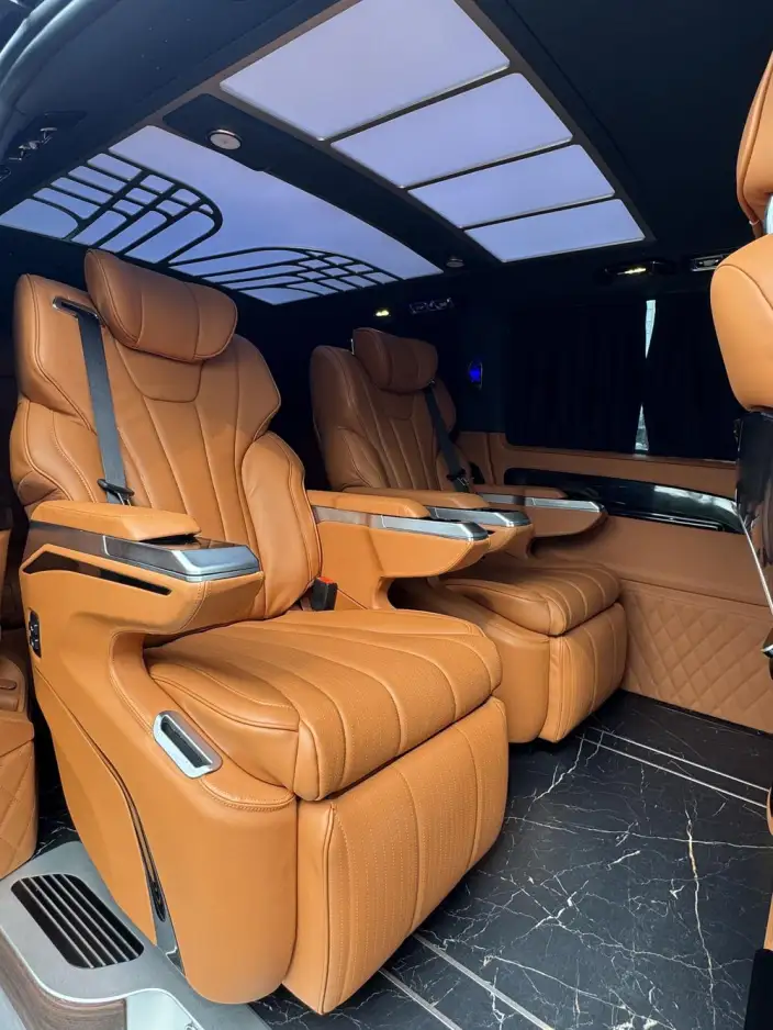 Viano 2023 Model 2.0T Elite Edition 7 seat – фото 7