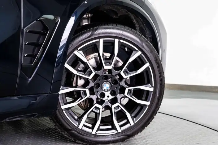 BMW X5 2025 Model xDrive40Li M Sports Night Set – фото 8
