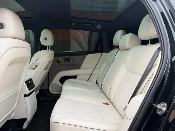 Li Auto i6 2025 Model 4WD Standard Edition – фото 9