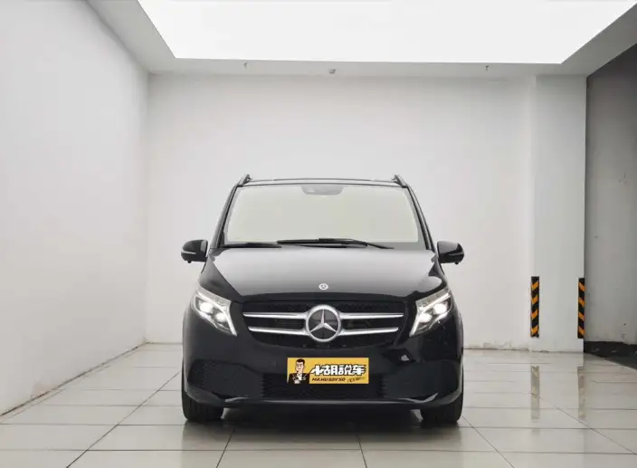 Mercedes-Benz V-Class 2022 Model V 260 Pilot Edition – фото 2