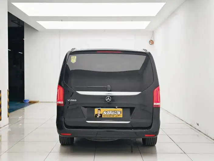 Mercedes-Benz V-Class 2022 Model V 260 Pilot Edition – фото 5