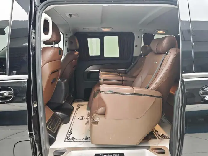 Mercedes-Benz V-Class 2022 Model V 260 Pilot Edition – фото 9