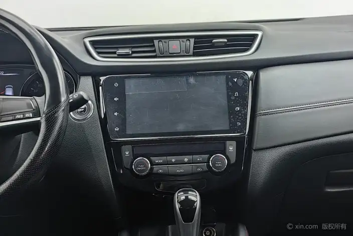 Nissan Qashqai 2022 Model 2.0L XV Smart Edition – фото 9