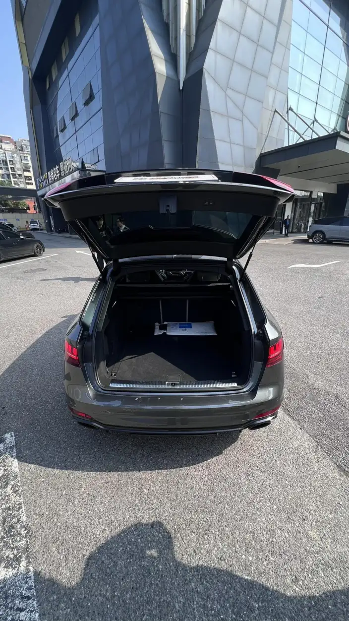 Audi RS 4 2021 Model RS4 2.9T Avant – фото 6