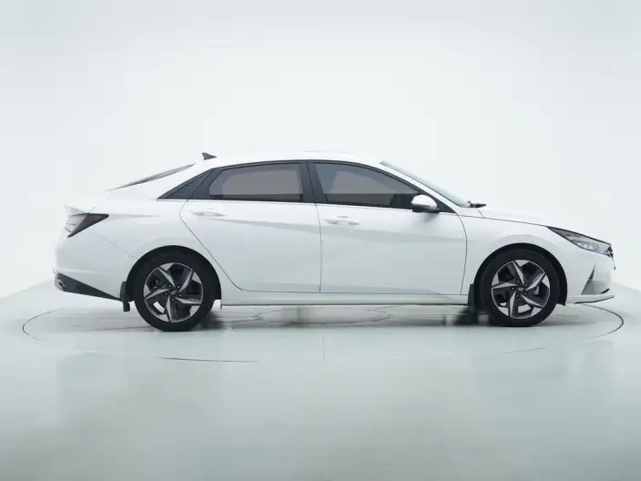 Hyundai Ioniq 2022 Model 1.5L CVT GLX Elite Edition – фото 8