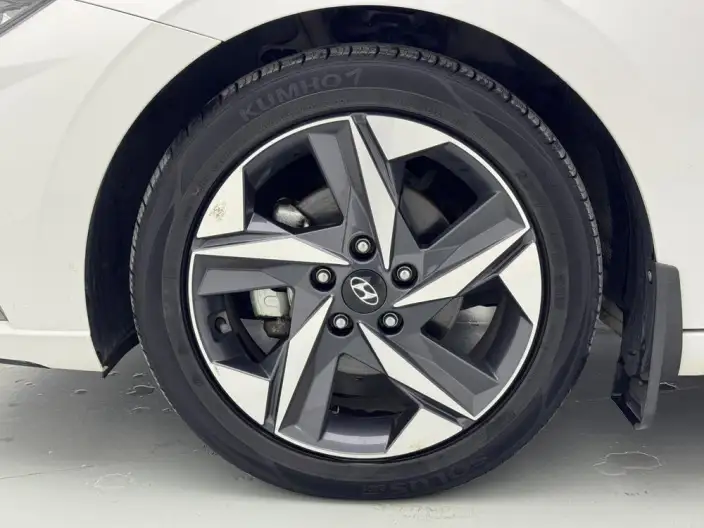 Hyundai Ioniq 2022 Model 1.5L CVT GLX Elite Edition – фото 9