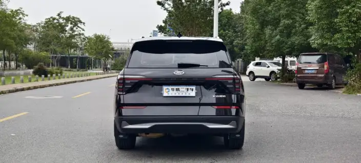 Ford Edge 2025 Model Ford Edge L 2.0T EcoBoost 2WD VII seat Luxury Model – фото 5