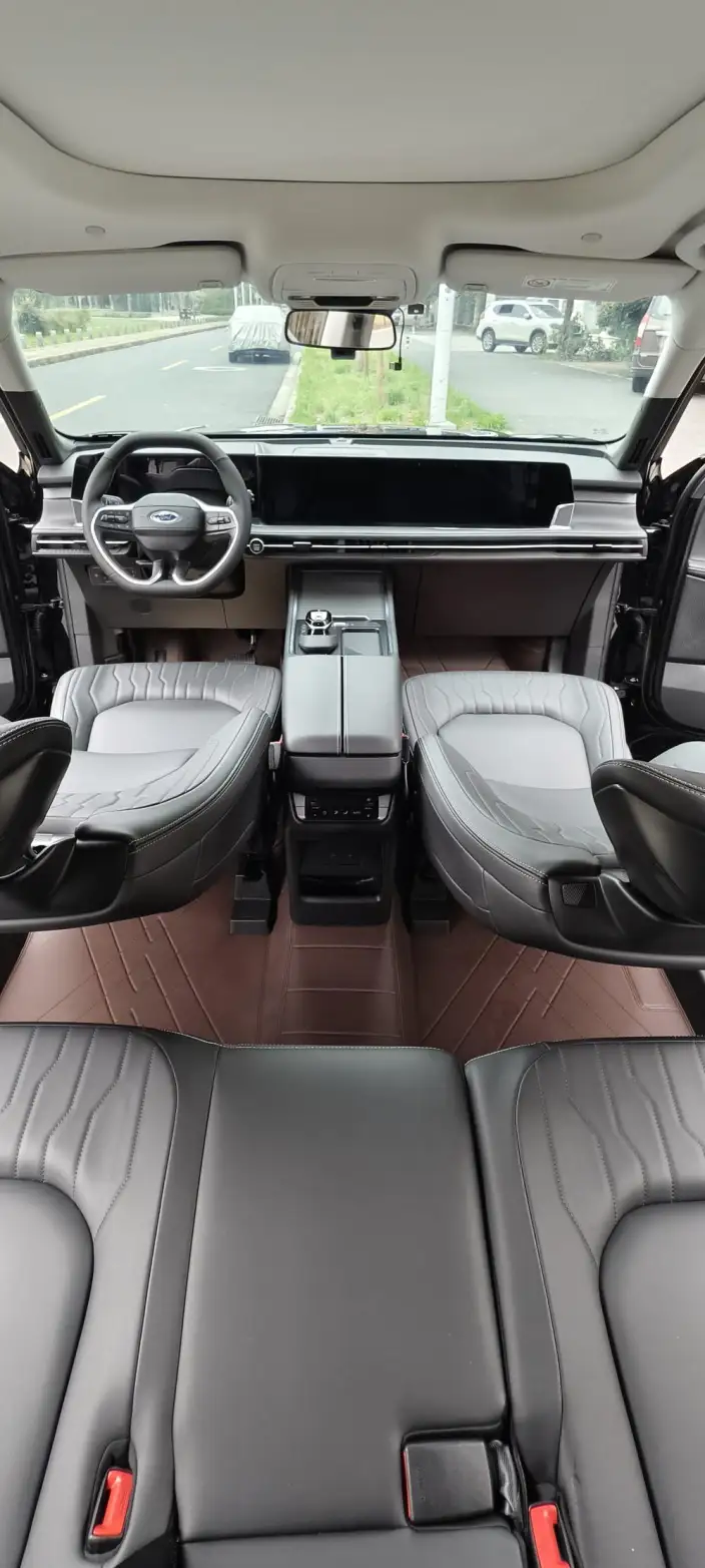 Ford Edge 2025 Model Ford Edge L 2.0T EcoBoost 2WD VII seat Luxury Model – фото 10