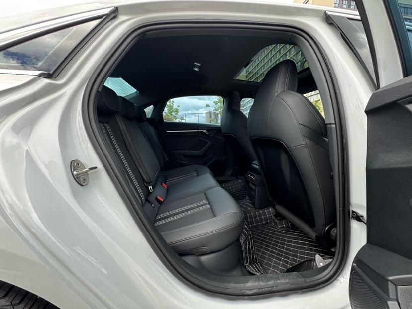 Audi A3 2023 Facelift A3L Limousine 35 TFSI Sport – фото 15