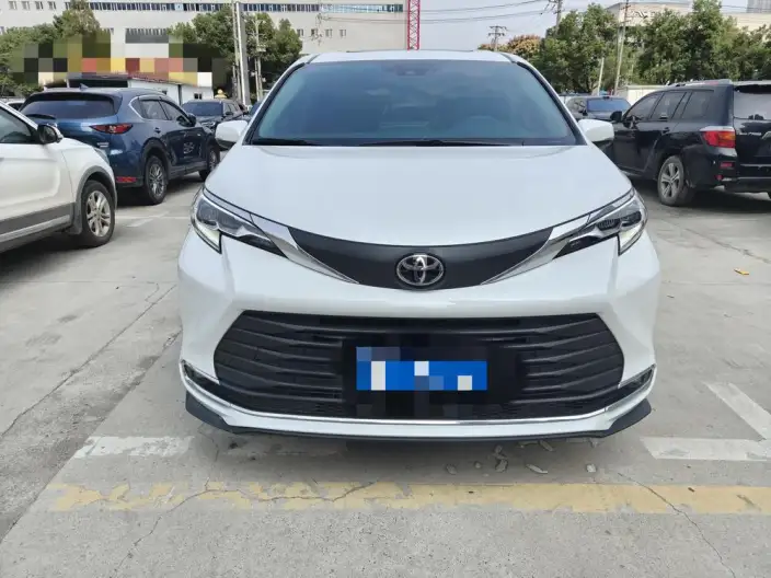 Toyota Sienna 2026 Model Hybrid 2.5L Comfort Edition – фото 2