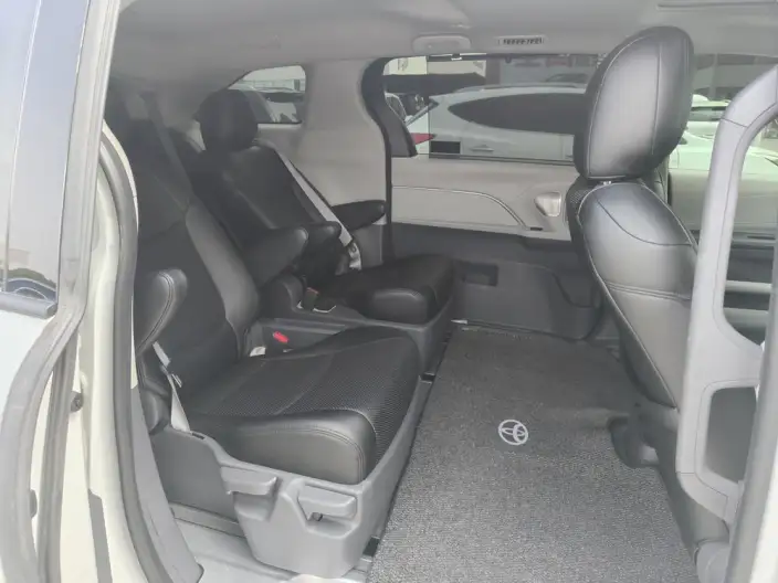Toyota Sienna 2026 Model Hybrid 2.5L Comfort Edition – фото 5