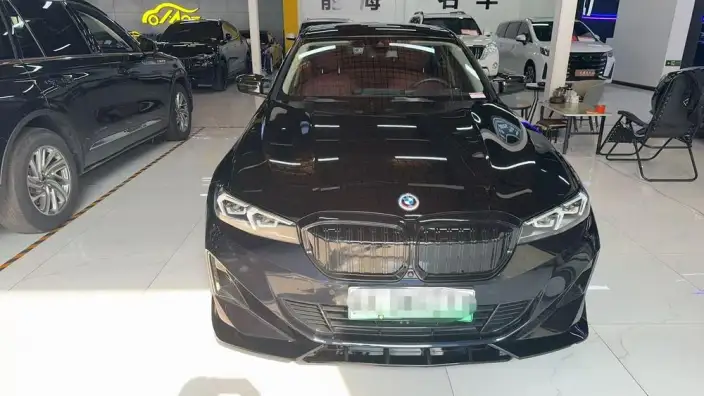 BMW i3 2023 Model eDrive40L Night Set – фото 2