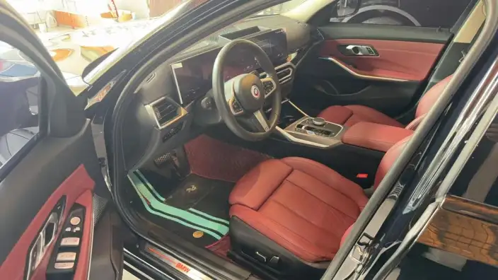 BMW i3 2023 Model eDrive40L Night Set – фото 9