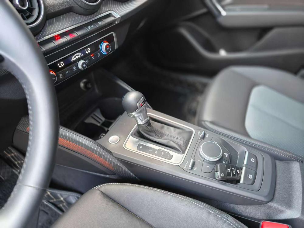 AUDI Q2L Модель 2020 года 35TFSI Elegance Fashion – фото 15