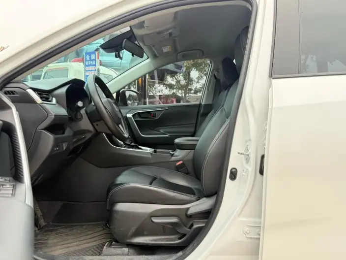 Toyota RAV4 2023 Model 2.0L CVT 2WD Urban Edition – фото 9