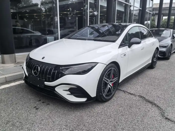 Mercedes-Benz EQE AMG 2023 Model EQE 53 4MATIC+ – фото 1