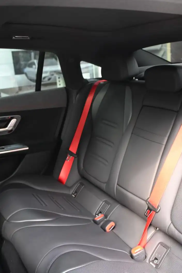 Mercedes-Benz EQE AMG 2023 Model EQE 53 4MATIC+ – фото 10