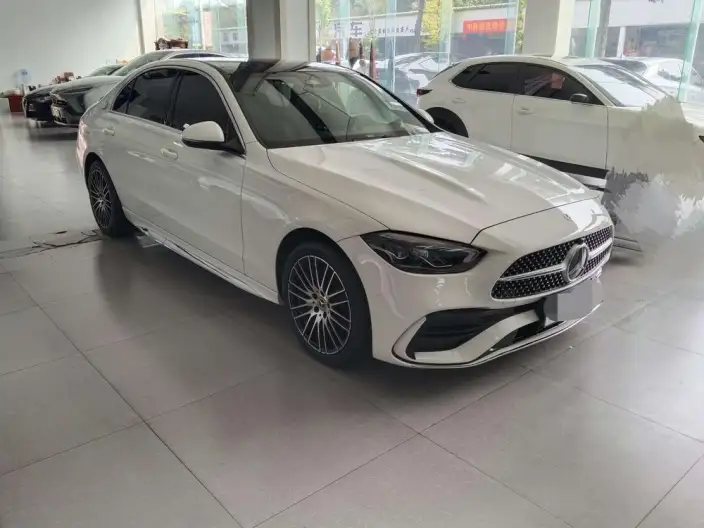 Mercedes-Benz C-Class 2023 Model Facelift II C 260 L – фото 3