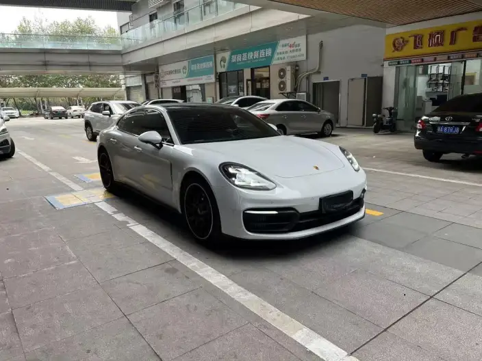 Panamera 2023 Model Panamera Executive Extended Platinum Edition 2.9T